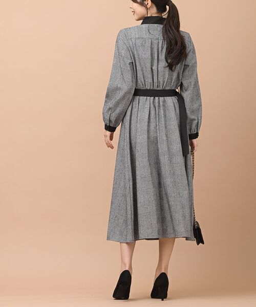 rps（アールピーエス）の「ベルト付きクレリックシャツワンピース（ワンピース・レディース・チャコールグレー/ブラック/ダークグリーン/ピンク/モカ/ブラック系その他2/ボルドー・M/フリー）」の18枚目の写真