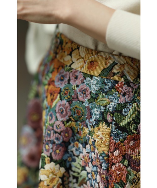cawaii（カワイイ）の「クラシカルな花世界を纏うジャガード織りロングスカート（スカート・レディース・マルチ・FREE）」の14枚目の写真