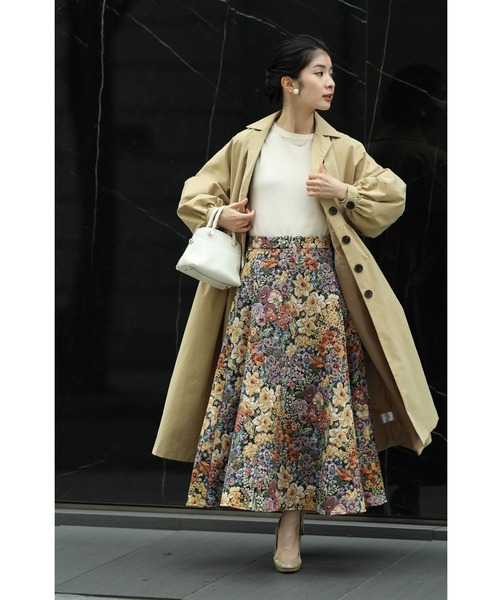 cawaii（カワイイ）の「クラシカルな花世界を纏うジャガード織りロングスカート（スカート・レディース・マルチ・FREE）」の4枚目の写真