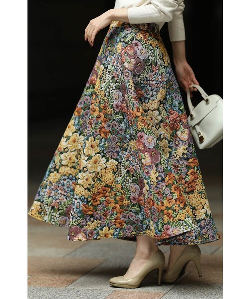 cawaii（カワイイ）の「クラシカルな花世界を纏うジャガード織りロングスカート（スカート・レディース・マルチ・FREE）」の19枚目の写真