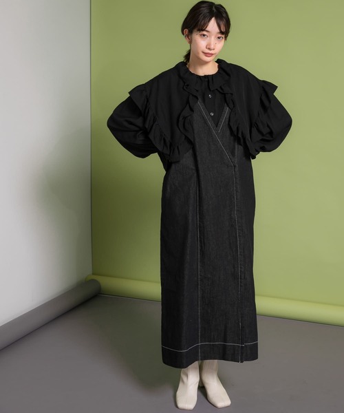 フリルディティールブラウス