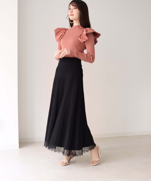 HER CLOSET(ハークローゼット)の「【TwentyThree】肩フリルドッキングリブニット(ニット/セーター・レディース・ライトグレー/ブラック/ベージュ/ブルー/スモークピンク・FREE)」の5枚目の写真