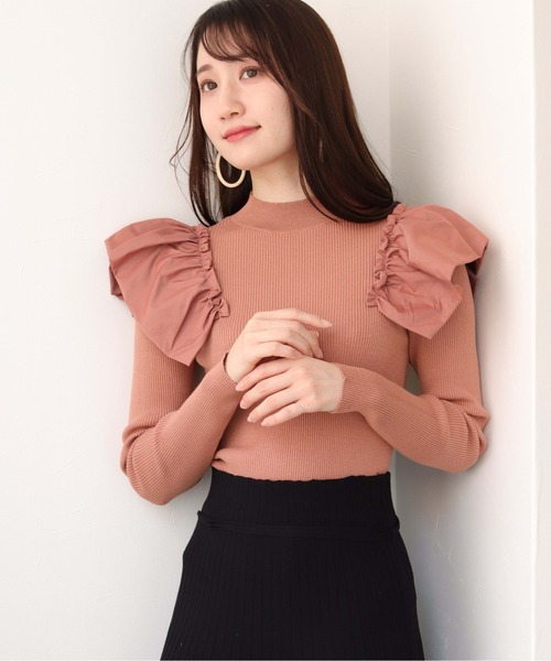 HER CLOSET(ハークローゼット)の「【TwentyThree】肩フリルドッキングリブニット(ニット/セーター・レディース・ライトグレー/ブラック/ベージュ/ブルー/スモークピンク・FREE)」の10枚目の写真