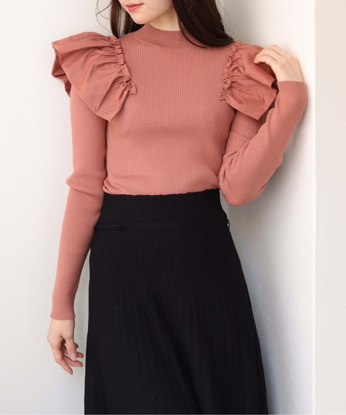 HER CLOSET(ハークローゼット)の「【TwentyThree】肩フリルドッキングリブニット(ニット/セーター・レディース・ライトグレー/ブラック/ベージュ/ブルー/スモークピンク・FREE)」の15枚目の写真