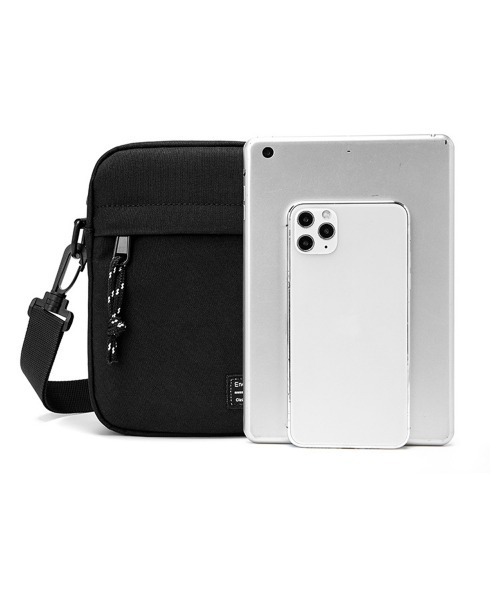 NEW GENTLEMAN(ニュージェントルマン)の「ミニ ショルダーバッグ(ショルダーバッグ・メンズ・ブラック・FREE)」の12枚目の写真