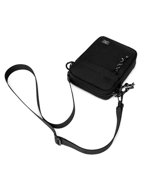 NEW GENTLEMAN(ニュージェントルマン)の「ミニ ショルダーバッグ(ショルダーバッグ・メンズ・ブラック・FREE)」の8枚目の写真