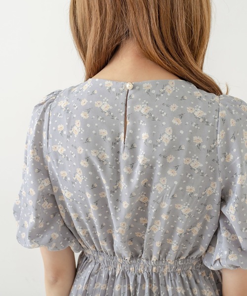 OLIVE des OLIVE(オリーブデオリーブ)の「バルーン袖プリーツワンピース(ワンピース・レディース・オフホワイト/ブルー/ブラック・FREE)」の20枚目の写真