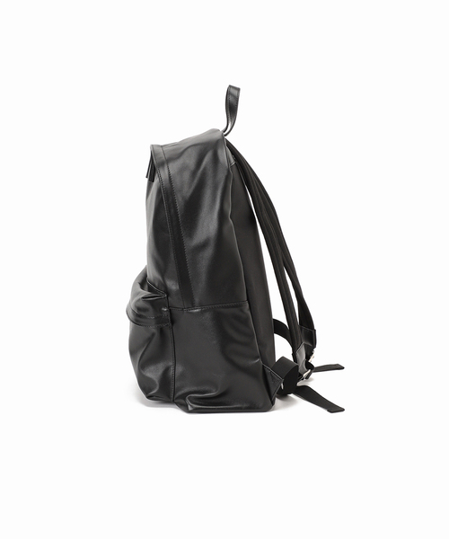 JOURNAL STANDARD(ジャーナルスタンダード)の「【WEB限定】JS LEATHER カウレザー デイバック 19L(バックパック/リュック・メンズ・ブラック・FREE)」の8枚目の写真