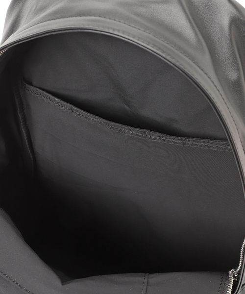 JOURNAL STANDARD(ジャーナルスタンダード)の「【WEB限定】JS LEATHER カウレザー デイバック 19L(バックパック/リュック・メンズ・ブラック・FREE)」の14枚目の写真