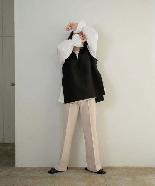 lawgy（ラウジー）の「cut docking sleeve gather tops（その他トップス・レディース・ホワイト/ブラック・FREE）」の11枚目の写真