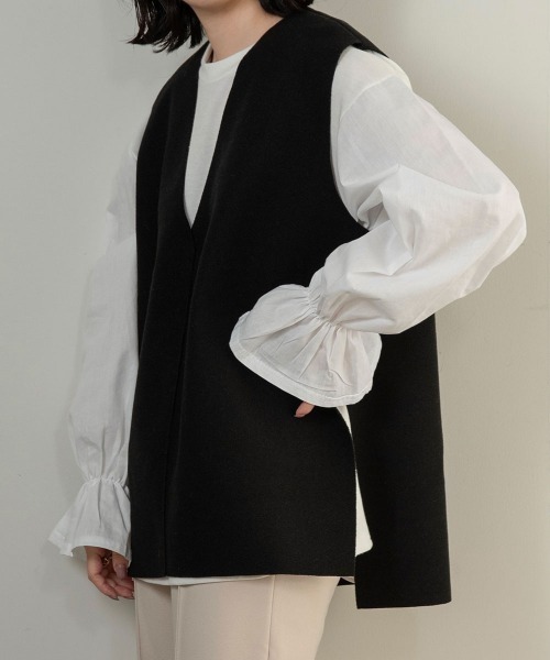 lawgy（ラウジー）の「cut docking sleeve gather tops（その他トップス・レディース・ホワイト/ブラック・FREE）」の4枚目の写真