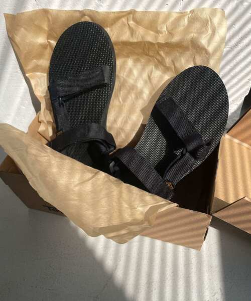 Teva（テバ）の「Teva　W UNIVERSAL SLIDE（サンダル・レディース・ブラック/ブラウン・23/24）」の3枚目の写真