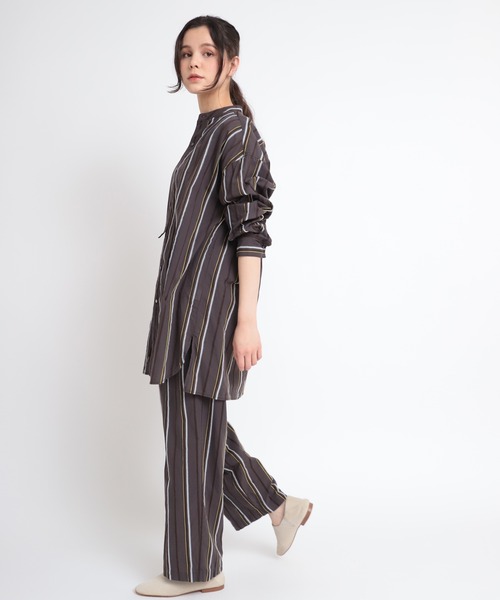 RNA-N（アールエヌエーエヌ）の「B2695 モールストライプシャツ（シャツ/ブラウス・レディース・ダークブラウン/ベージュ/ライトグリーン・MEDIUM）」の22枚目の写真