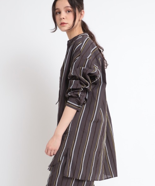 RNA-N（アールエヌエーエヌ）の「B2695 モールストライプシャツ（シャツ/ブラウス・レディース・ダークブラウン/ベージュ/ライトグリーン・MEDIUM）」の9枚目の写真