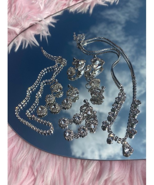 WC（ダブル シー）の「3連ビジューイヤリング（イヤリング・レディース・その他1/その他2・FREE）」の8枚目の写真