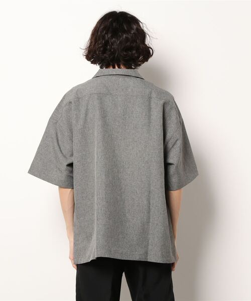 JUGLANS(ユグランス)の「【ATELANE】トロピカルS/Sサイドスリットシャツ(シャツ/ブラウス・メンズ・ブルー/グレー/ブラック・M/L)」の5枚目の写真