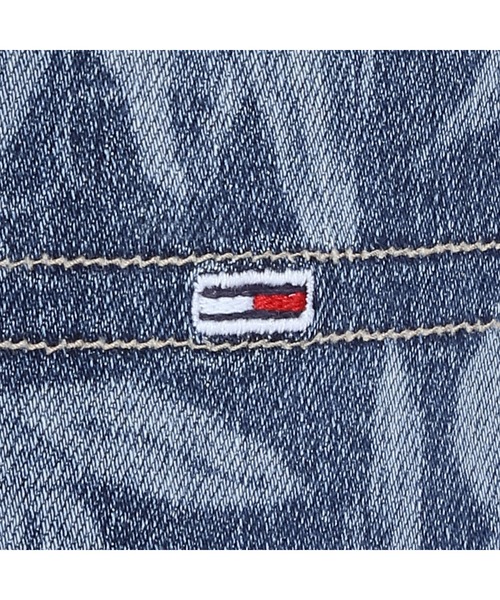 tommy jeans(トミー ジーンズ)の「フローラルデニムホットパンツ(デニムパンツ・レディース・ブルー・25inch/26inch/27inch)」の10枚目の写真