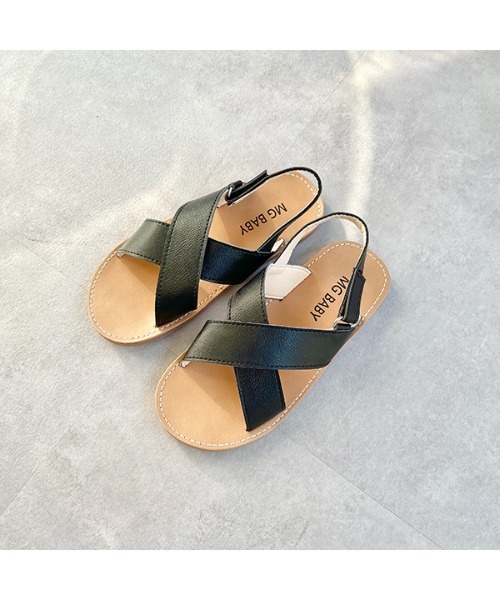 Lycee mine（リセマイン）の「クロスサンダル（サンダル・キッズ・ブラック/ライトホワイト/キャメル・16cm/17cm/18cm/19cm）」の3枚目の写真