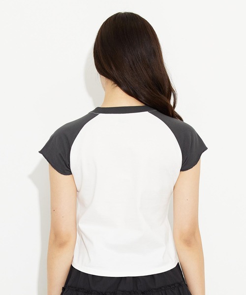 X-girl（エックスガール）の「COMPACT BASEBALL TEE/コンパクト チビT/ベースボールTシャツ（Tシャツ/カットソー・レディース・ホワイト/ベージュ/アッシュ・M/S）」の6枚目の写真