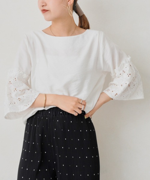 Chez toi（シェトワ）の「カットワークレースフレアスリーブブラウス（シャツ/ブラウス・レディース・イエロー/ブラック/オフホワイト/ブルー・FREE）」の6枚目の写真