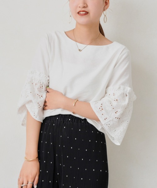 Chez toi（シェトワ）の「カットワークレースフレアスリーブブラウス（シャツ/ブラウス・レディース・イエロー/ブラック/オフホワイト/ブルー・FREE）」の10枚目の写真