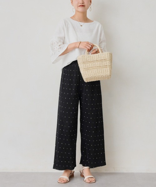 Chez toi（シェトワ）の「カットワークレースフレアスリーブブラウス（シャツ/ブラウス・レディース・イエロー/ブラック/オフホワイト/ブルー・FREE）」の19枚目の写真