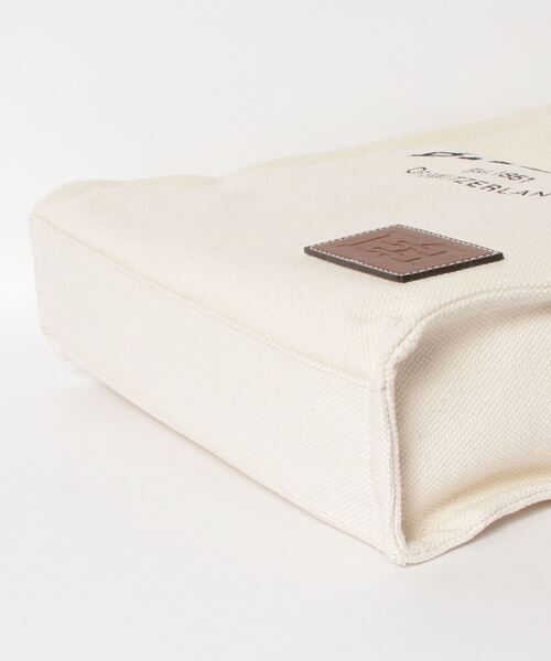 BALLY(バリー)の「CRYSTALIA.ST(トートバッグ・レディース・ナチュラル・ONESIZE)」の3枚目の写真