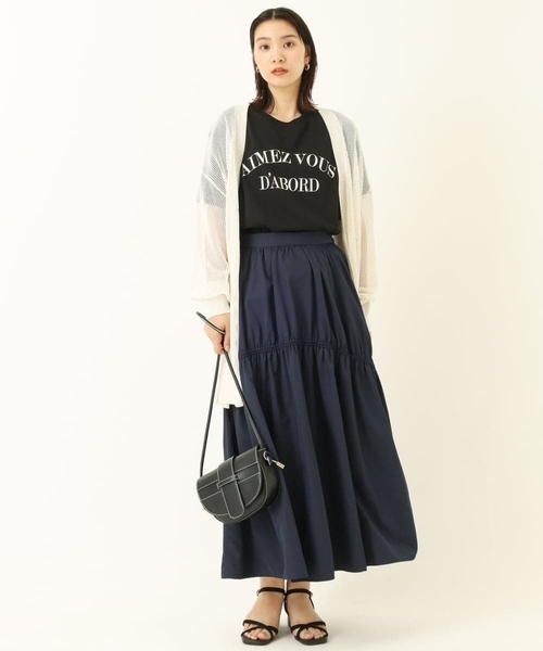 a.v.v(アーヴェヴェ)の「ラウンドヘムロゴTシャツ(Tシャツ/カットソー・レディース・ホワイト/ブラック・34/36/38/40/42)」の13枚目の写真