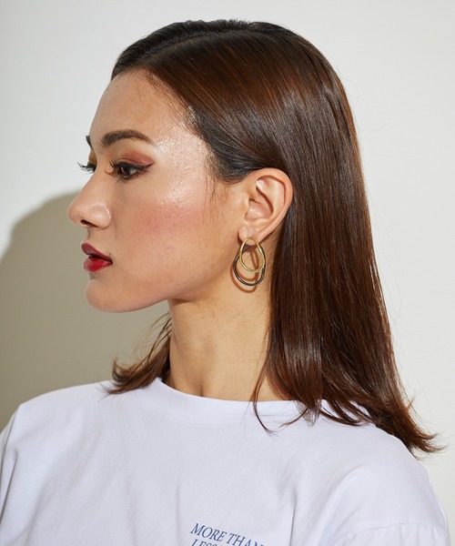 L.H.P(エルエイチピー)の「courage/クラージュ/楕円ピアス(ピアス(両耳用)・レディース・ゴールド・F)」の11枚目の写真