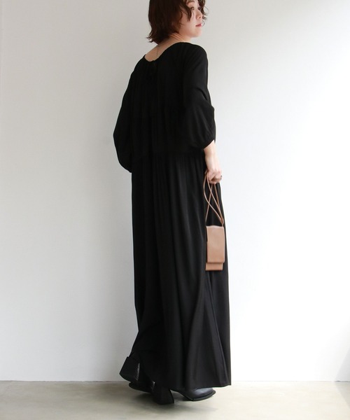 notch.（ノッチ）の「【高身長さんサイズ有】ギャザーティアードワンピース（ワンピース・レディース・ブラック/グリーン・TM/M）」の3枚目の写真