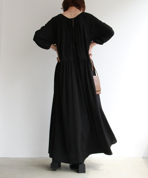 notch.（ノッチ）の「【高身長さんサイズ有】ギャザーティアードワンピース（ワンピース・レディース・ブラック/グリーン・TM/M）」の13枚目の写真