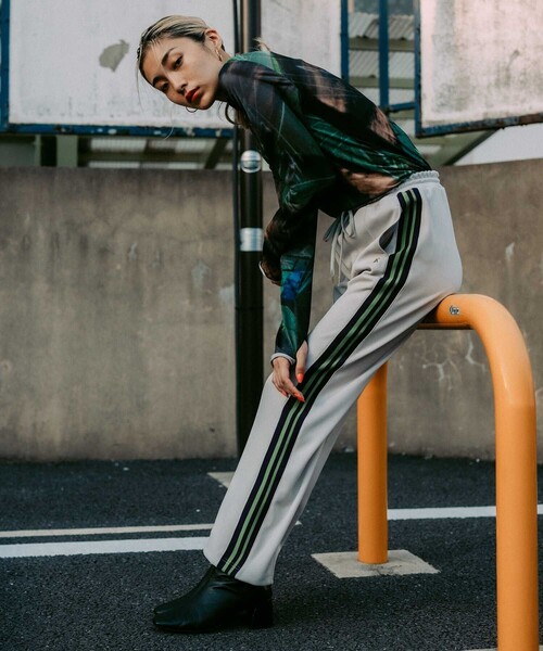 CITY TOKYO（シティトウキョウ）の「【手洗い可能】【UVカット】【抗ピリング】TOKYOパーフェクショントラックジャージパンツ【A＋TOKYO / エープラストウキョウ】（その他パンツ・レディース・ホワイト/ライトグレー/パープル/ネイビー/ブラウン・1/2）」の15枚目の写真