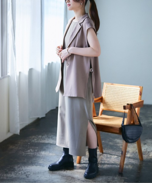 ECRIRE（エクリール）の「バックツイストキーネックOP（ワンピース・レディース・カーキ/ダークブラウン/ブルー・M）」の15枚目の写真