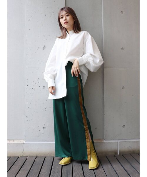 MURUA（ムルーア）の「ラインベロアパンツ（スウェットパンツ・レディース・ネイビー/グレー/グリーン・FREE）」の4枚目の写真