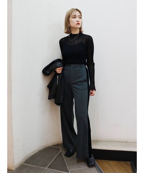 MURUA（ムルーア）の「ラインベロアパンツ（スウェットパンツ・レディース・ネイビー/グレー/グリーン・FREE）」の21枚目の写真