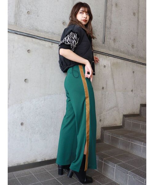 MURUA（ムルーア）の「ラインベロアパンツ（スウェットパンツ・レディース・ネイビー/グレー/グリーン・FREE）」の22枚目の写真