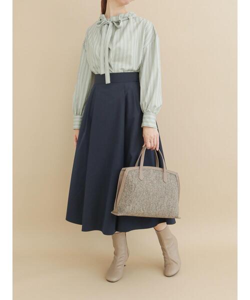 Te chichi（テチチ）の「サイドジップタフタタックフレアスカート（スカート・レディース・ネイビー/ブラウン/グリーン・MEDIUM/SMALL）」の9枚目の写真