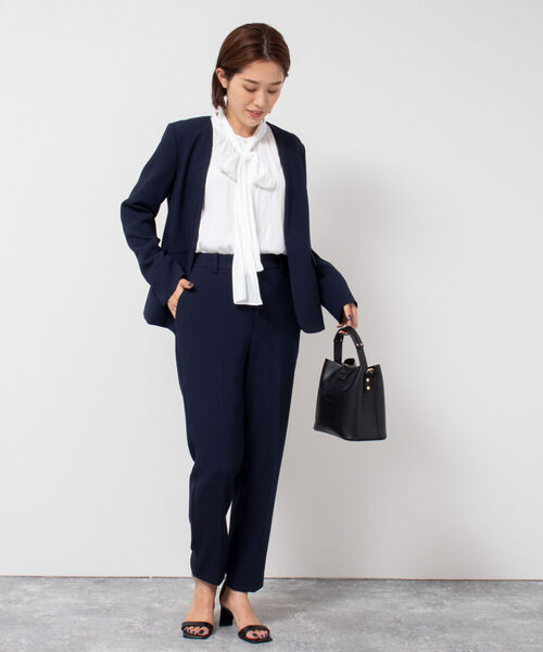 NOLLEY’S(ノーリーズ)の「ウォッシャブルダブルクロススーツパンツ(その他パンツ・レディース・ベージュ/ネイビー・40/38/36)」の17枚目の写真