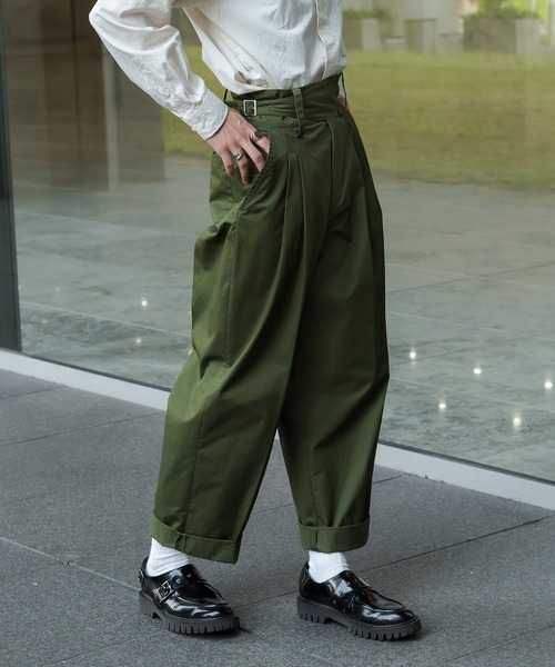 〈訳ありの為格安〉ヘリル　チノパン　カーキ　Mサイズ程度 訳ありの為格安〉ヘリル チノパン カーキ Mサイズ程度