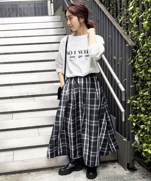 Spick & Span(スピックアンドスパン)の「コットンシルケットロゴロンT(Tシャツ/カットソー・レディース・ホワイト/モカ・FREE)」の5枚目の写真