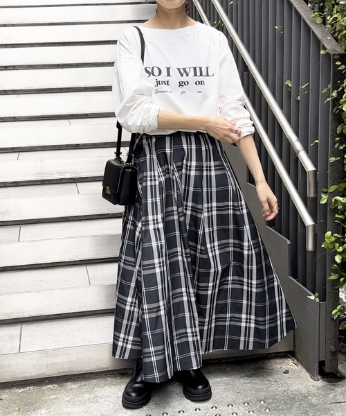 Spick & Span(スピックアンドスパン)の「コットンシルケットロゴロンT(Tシャツ/カットソー・レディース・ホワイト/モカ・FREE)」の6枚目の写真