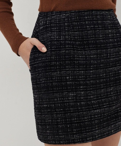 Love,Bonito(ラブボニート)の「レイン ツイード ミニスカート(スカート・レディース・ブラック/グリーン・LARGE/MEDIUM/SMALL/X-SMALL)」の2枚目の写真