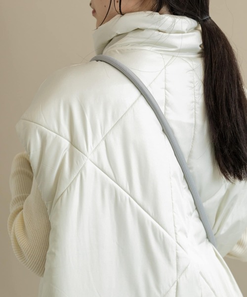 SMELLY（スメリー）の「ワイドスマホショルダー（スマホグッズ・レディース・ブラック/ベージュ/グレー・-）」の6枚目の写真