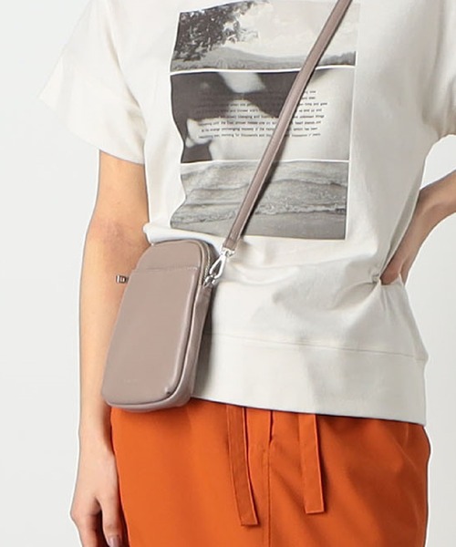 MONO　COMME CA（モノコムサ）の「ミニショルダー（ショルダーバッグ・レディース・ブラック/ホワイト/グレイッシュベージュ/モカ/シルバー/ライトイエロー・FREE）」の4枚目の写真