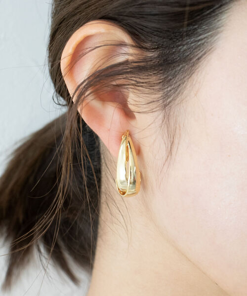 NOLLEY’S Sophi（ノーリーズソフィ）の「クロスイヤリング（イヤリング・レディース・ゴールド/シルバー・FREE）」の2枚目の写真