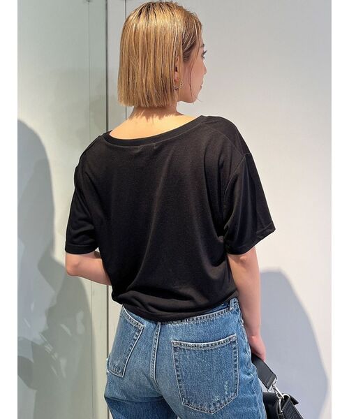 GYDA(ジェイダ)の「VネックLOGO LOOSE SHORT Tシャツ(Tシャツ/カットソー・レディース・ブラック/オフホワイト/イエロー・FREE)」の21枚目の写真