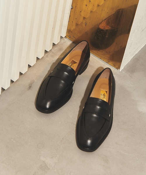 GRISE（グリーズ）の「GRISE レザーピンツキローファー（ローファー・レディース・ブラック系その他/アイボリー/ベージュ・23cm/22cm/22.5cm/25cm/23.5cm/24.5cm/24cm）」の20枚目の写真