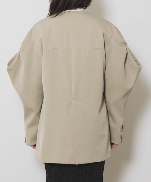 led.tokyo（レッドトウキョウ）の「【led.tokyo】ショルダーコンシャスルーズノーカラージャケット（テーラードジャケット・レディース・ブラック/ベージュ・FREE）」の4枚目の写真