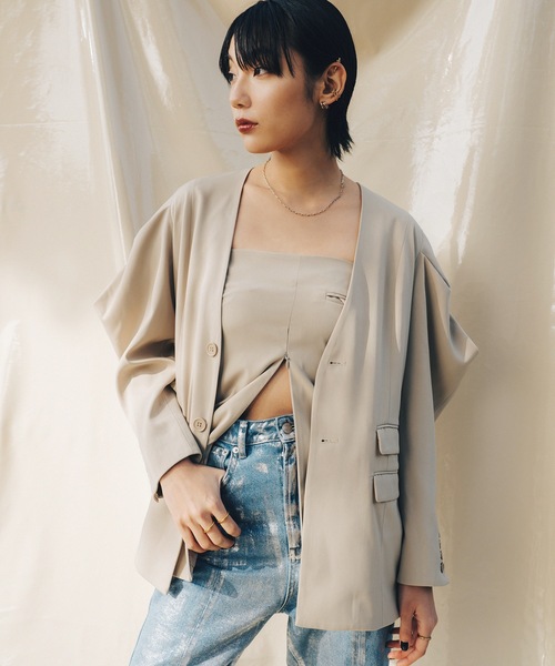 led.tokyo（レッドトウキョウ）の「【led.tokyo】ショルダーコンシャスルーズノーカラージャケット（テーラードジャケット・レディース・ブラック/ベージュ・FREE）」の14枚目の写真