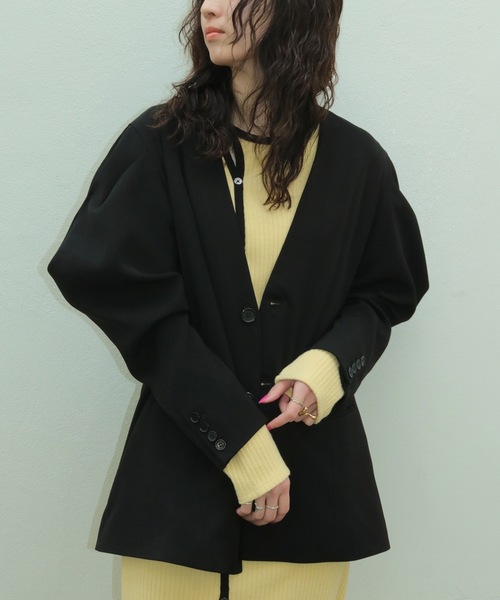 led.tokyo（レッドトウキョウ）の「【led.tokyo】ショルダーコンシャスルーズノーカラージャケット（テーラードジャケット・レディース・ブラック/ベージュ・FREE）」の21枚目の写真